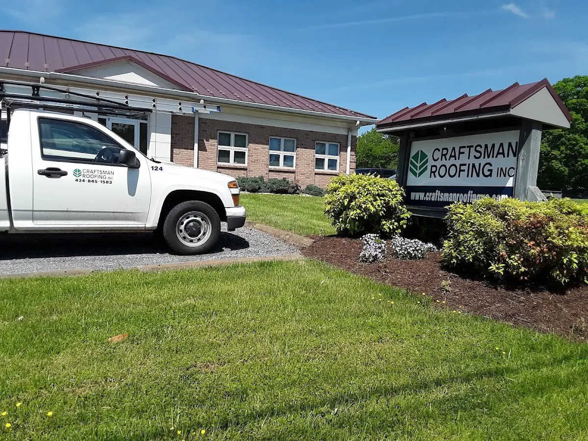 Quality Gutter & Downspout Repair by experienced craftsmen in Hayesville